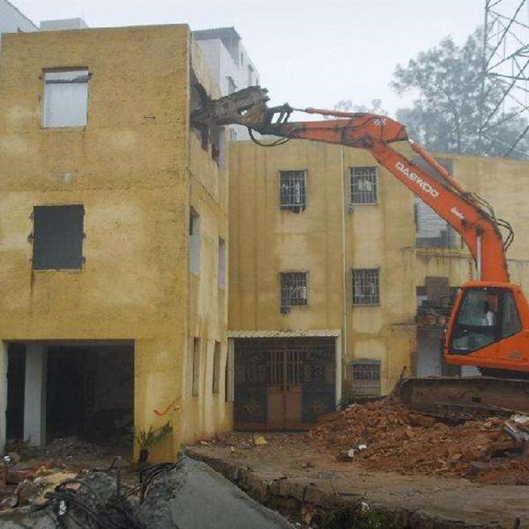 在广西南宁 柳州 北海等地 房屋拆迁选择专业拆除公司